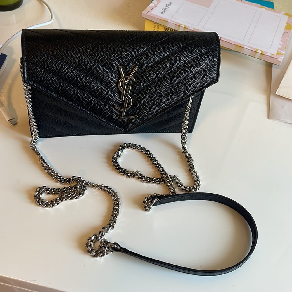 Saint Laurent monogram matelasse leather wallet on chain. - Picture 6 of 6
